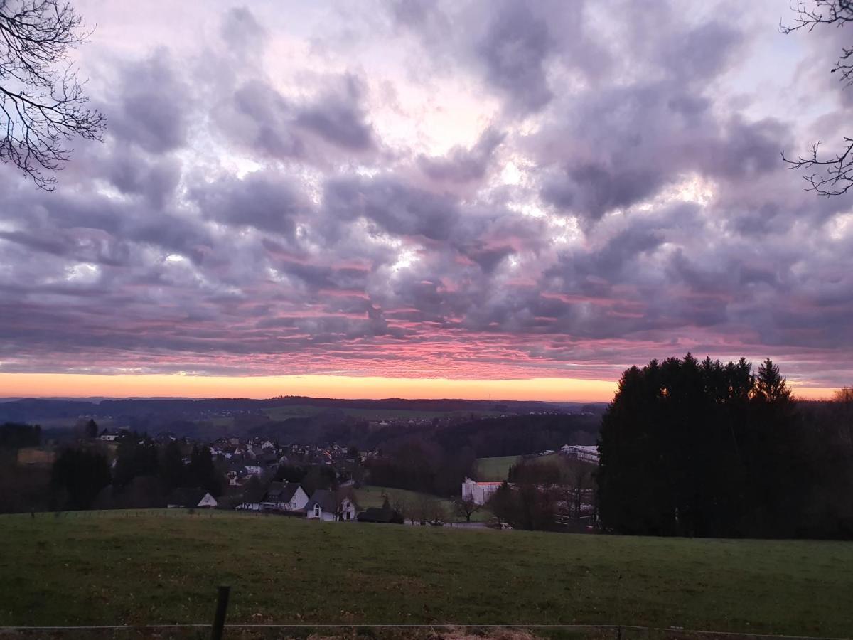 Gemuetliches Fachwerk Im Oberbergischen Apartment วีล ภายนอก รูปภาพ